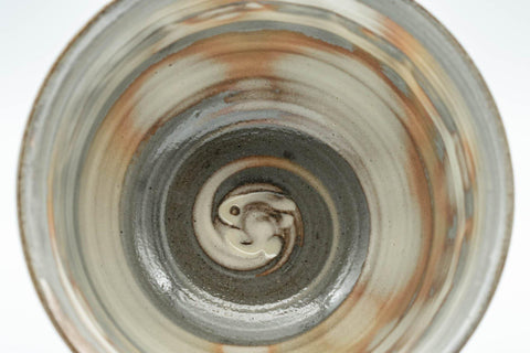 Tezumi — Japanese Teacup - Engraved Floral Spiraling Kyo-yaki Yunomi  - 130ml — inverted showing the foot ring