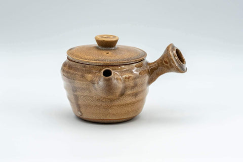 Tezumi — Japanese Kyusu - Drip-Glazed Hagi-yaki Do-ake Kyusu - 125ml — side view with the lid and side handle