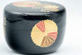 Japanese Natsume - Hira-Natsume Chrysanthemum Lacquer Matcha Tea Caddy - 100ml - closeup of the gold leaf and chrysanthemum motif