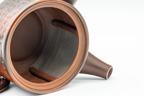 Tezumi — Japanese Kyusu - Basket-patterned Tokoname-yaki Teapot - 275ml — interior view showing the filter