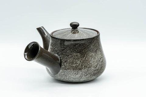 Japanese Tea Set - Yokoishi Gagyu Musashino Kyusu with 5 Yunomi - side view of the teapot from the spout