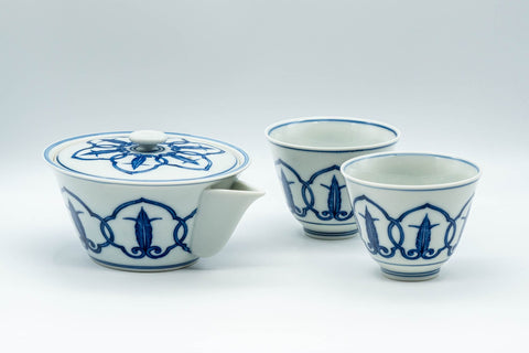 Japanese Tea Set - Arita-yaki Porcelain Debeso Houhin Teapot with 2 Asagao-gata Senchawan Teacups