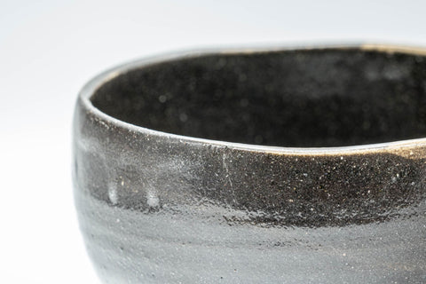 Japanese Matcha Bowl - Black and White Wan-nari Chawan - 300ml