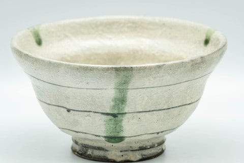 Japanese Matcha Bowl - White Textured Ido-gata Chawan - 200ml - Tezumi