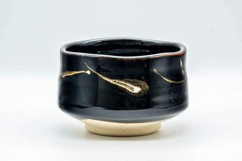 Tezumi — Japanese Matcha Bowl - Jet Black Hantsutsu-gata Chawan - 450ml — front view from another angle