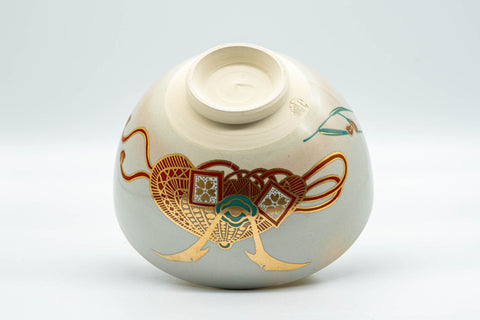 Japanese Matcha Bowl - Floral Kyo-yaki Chawan - 400ml - angled view showing the gilded samurai helmet motif