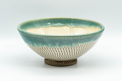 Japanese Matcha Bowl - Teal Drip-Glazed Agano-yaki Chawan - 250ml - side view showing the teal drip-glazed rim and chattered body