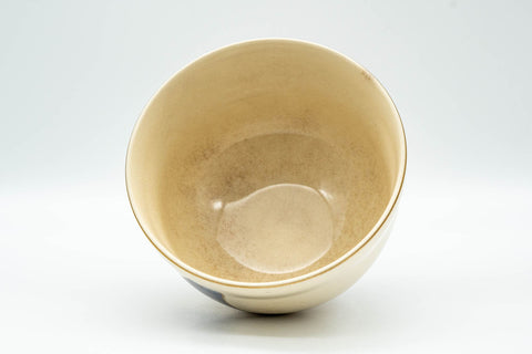 Japanese Matcha Bowl - Ginkgo Leaf Kyo-yaki Chawan 宮地英香 - 400ml - top-down view showing the glazed interior