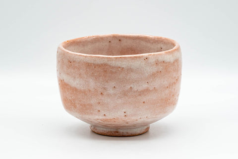 Japanese Matcha Bowl - Pink and White Hantsutsu-gata Chawan - 400ml - side view showing the milky white and pink glaze