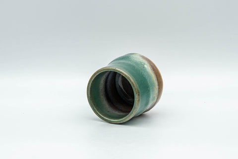 Tezumi — Japanese Teacup - Drip-Glazed Agano-yaki Guinomi - 35ml — three-quarter view