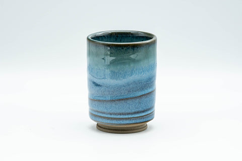Japanese Teacup - Sky Blue Glazed Tsutsu-gata Yunomi - 170ml - front view of the cylindrical sky-blue glazed yunomi