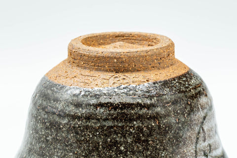 Tezumi — Japanese Teacup - Grey Soaring Bird Yunomi - 80ml — inverted showing the foot ring