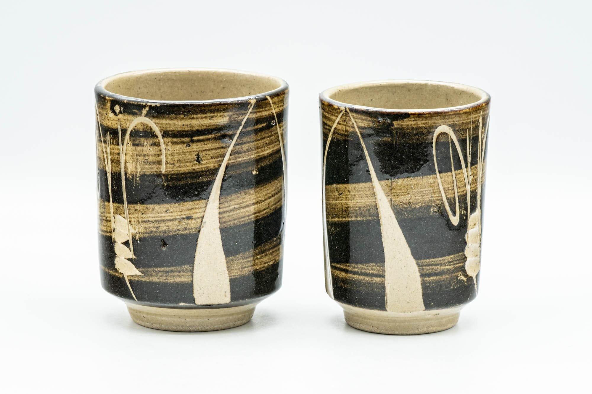 Japanese Teacups - Pair of Beige Carved Spiraling Meoto Yunomi - Tezumi