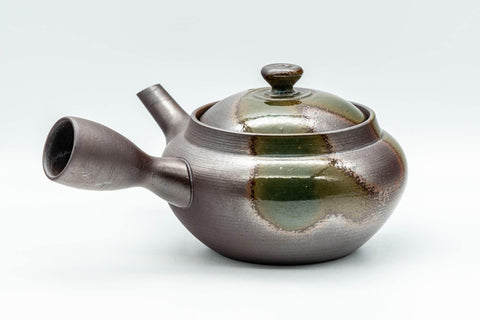 Tezumi — Japanese Kyusu - 萬古焼 Obi-ami Banko-yaki Teapot with Green Ash Glaze - 350ml — three-quarter view from the opposite side