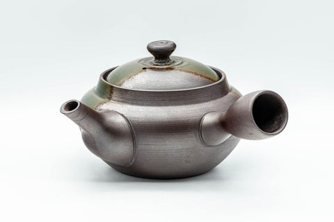 Tezumi — Japanese Kyusu - 萬古焼 Obi-ami Banko-yaki Teapot with Green Ash Glaze - 350ml — side view showing the spout