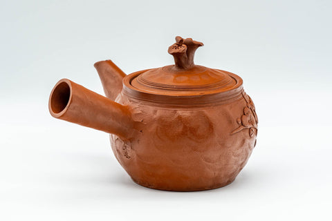 Japanese Kyusu - 不老 Itou Furo - Plum Blossoms Tokoname-yaki Do-ake Teapot - 250ml - rear three-quarter view of the teapot