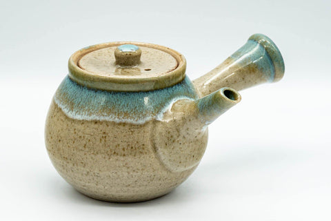 Tezumi — Japanese Kyusu - 上野焼 Turquoise Drip Glazed Agano-yaki Teapot - 325ml — side view with the lid and side handle