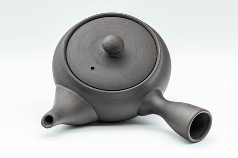 Tezumi — Japanese Kyusu - Dark Grey Side-Handle Teapot - 300ml — top-down view of the lid