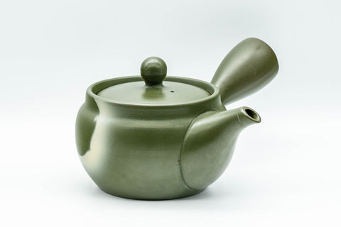 Tezumi — Japanese Kyusu - Green Ryokudei Tokoname-yaki Teapot - 325ml — side view with the lid and side handle