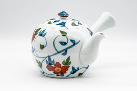 Tezumi — Japanese Kyusu - Floral White Porcelain Arita-yaki Teapot - 400ml — side view with the lid and side handle