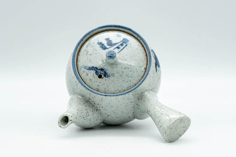 Tezumi — Japanese Kyusu - Blue and Grey Bamboo Villagers Debeso Teapot - 220ml — interior view showing the filter