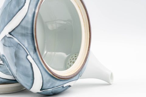 Japanese Kyusu - Porcelain Swirl Debeso Teapot - 280ml - interior view showing the debeso ceramic strainer