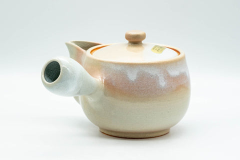 Japanese Tea Set - Tsubaki Kiln Hagi-yaki Kyusu Teapot with 6 Yunomi Teacups - side view of the kyusu teapot showing the side handle and open spout