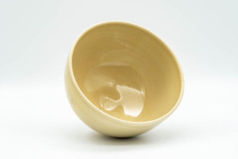 Tezumi — Japanese Matcha Bowl - 宮川香泉 Miyagawa Kousen Beige Kyo-yaki Chawan - 300ml — front view from another angle