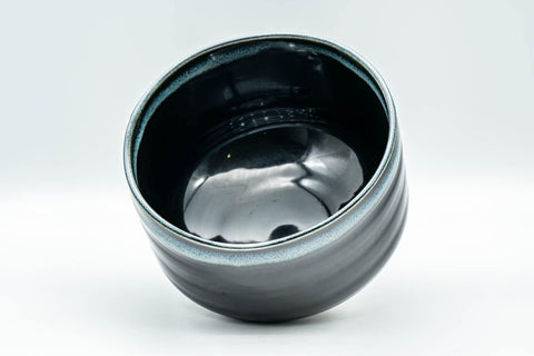 Tezumi — Japanese Matcha Bowl - Jet Black and Blue Drip-Glazed Chawan - 500ml — three-quarter view