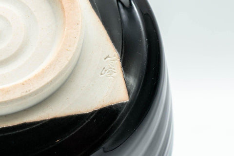 Tezumi — Japanese Matcha Bowl - Jet Black and Blue Drip-Glazed Chawan - 500ml — closeup of the glaze