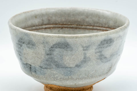 Japanese Matcha Bowl - Grey Swirling Ido-gata Chawan - 350ml - front view of the grey glaze