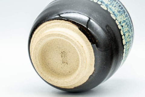 Tezumi — Japanese Teacup - Black Hare's Fur Drip-Glazed Yunomi - 120ml — inverted showing the foot ring