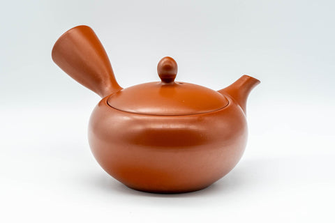 Japanese Kyusu - 高資窯 Takasuke Kiln - Sasame Filter Tokoname-yaki Teapot - 300ml - angled view of the teapot from the opposite side