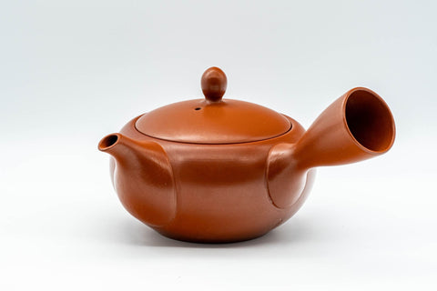 Japanese Kyusu - 高資窯 Takasuke Kiln - Sasame Filter Tokoname-yaki Teapot - 300ml - front view showing the spout and lid