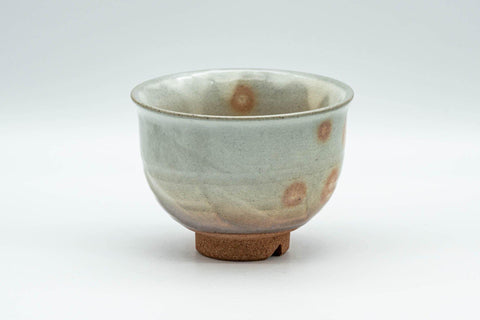 Tezumi — Japanese Teacup - Beige, Pink Gohonte, and White Drip-Glazed Hagi-yaki Yunomi - 180ml — front view