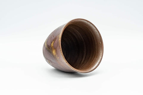 Tezumi — Japanese Teacup - Large Textured Bizen-yaki Yunomi - 230ml — three-quarter view