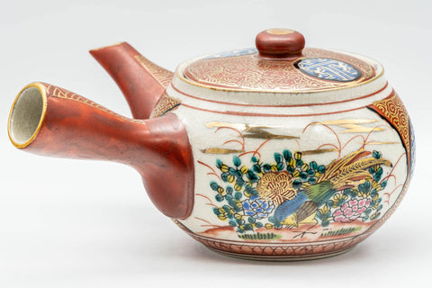 Tezumi — Japanese Tea Set - Kutani-yaki Debeso Kyusu Teapot with 5 Yunomi Teacups — closeup of the decoration