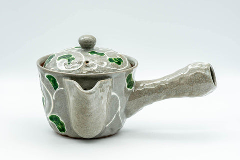 Tezumi — Japanese Kyusu - Green Vines Do-ake Teapot - 280ml — three-quarter view