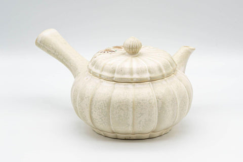 Tezumi — Japanese Kyusu - Floral Pumpkin-shaped Debeso Teapot - 300ml — side view showing the spout