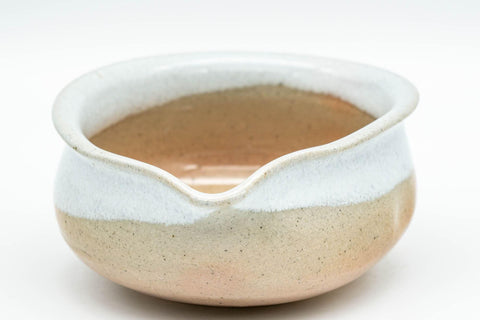 Tezumi — Japanese Katakuchi - Beige White Hagi-yaki Water Cooler - 100ml — closeup of the glaze