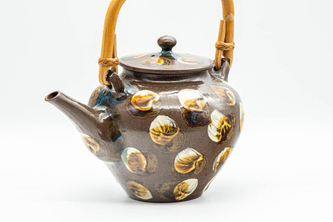 Tezumi — Japanese Tea Set - Brown Dobin Do-ake Teapot with 3 Yunomi Teacups — the teapot side view with the handle