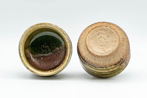 Tezumi — Japanese Teacups - Pair of Green Ash Glazed Shigaraki-yaki Guinomi - 40ml — three-quarter view