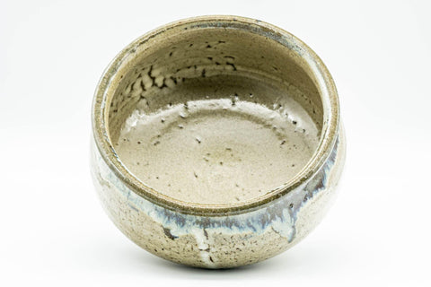 Tezumi — Japanese Kensui - Beige Blue Shino Glazed Water Bowl - 750ml — three-quarter view