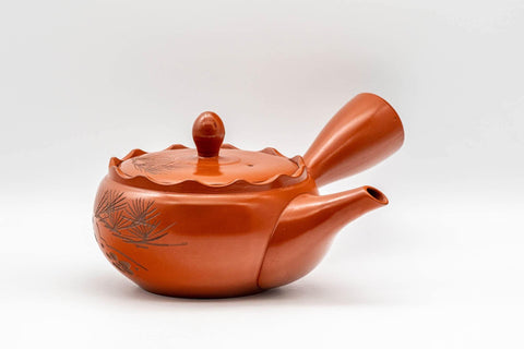 Tezumi — Japanese Kyusu - Crowned and Engraved Tokoname-yaki Teapot - 275ml — side view with the lid and side handle
