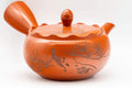 Tezumi — Japanese Kyusu - Crowned and Engraved Tokoname-yaki Teapot - 275ml — closeup of the base